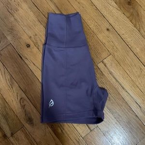 Yvette 4” shorts in grape